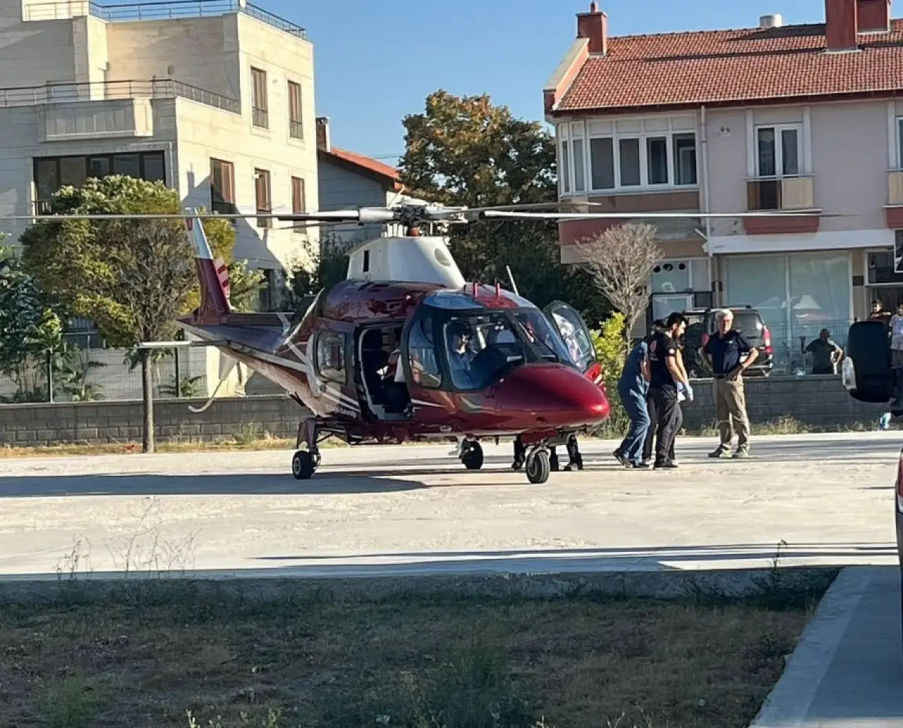 Göğüs ağrısıyla hastaneye gitti, hava ambulansıyla Konya'ya sevk edildi