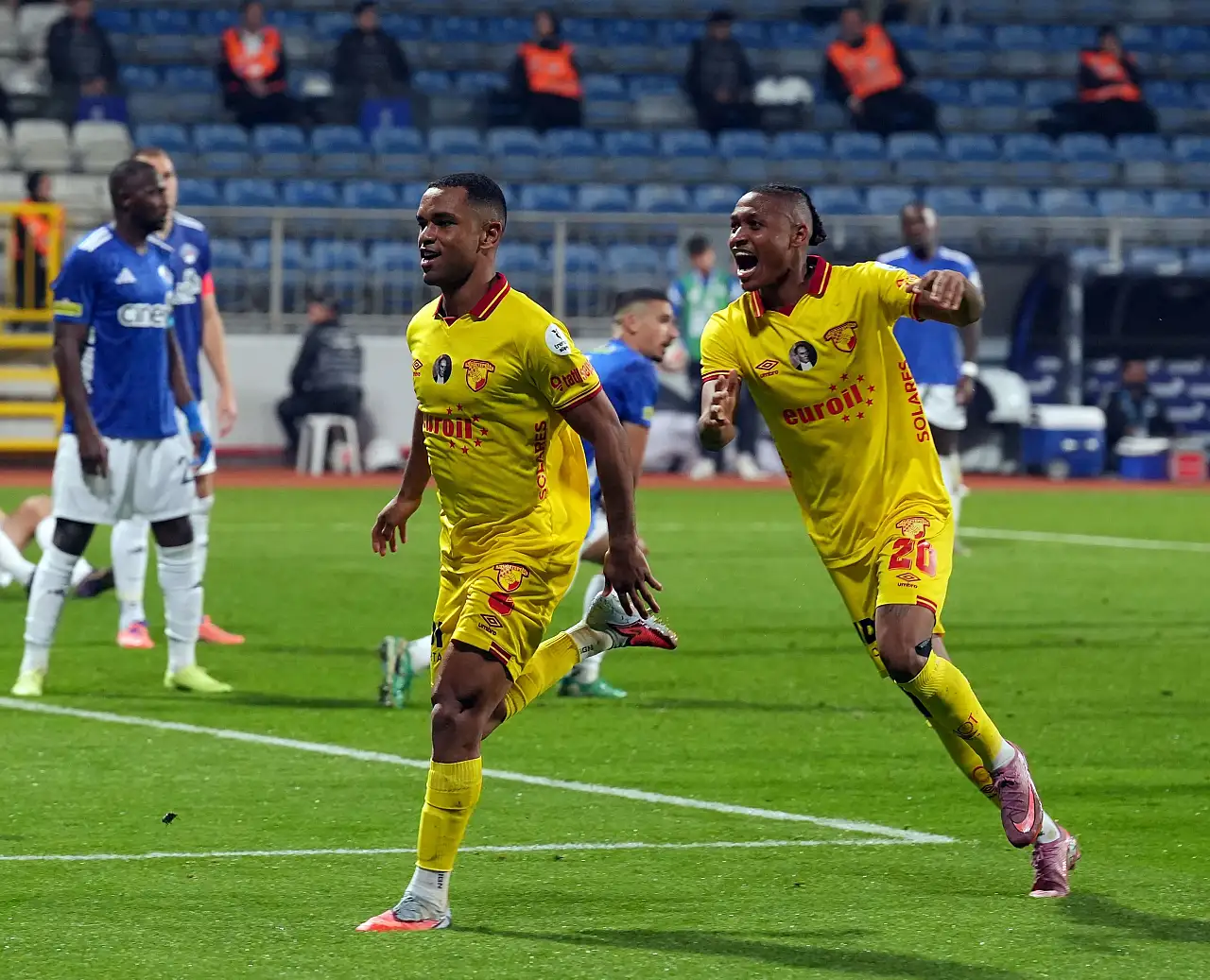 Göztepe 4 maç sonra deplasmanda kazandı!