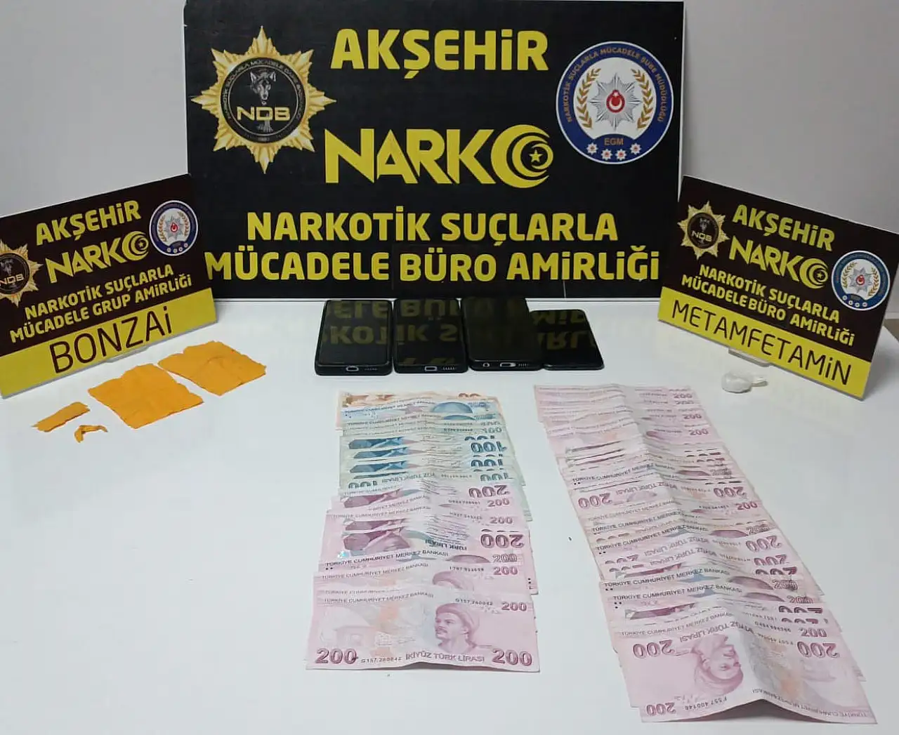 Konya'da uyuşturucu operasyonu: 12 gözaltı!