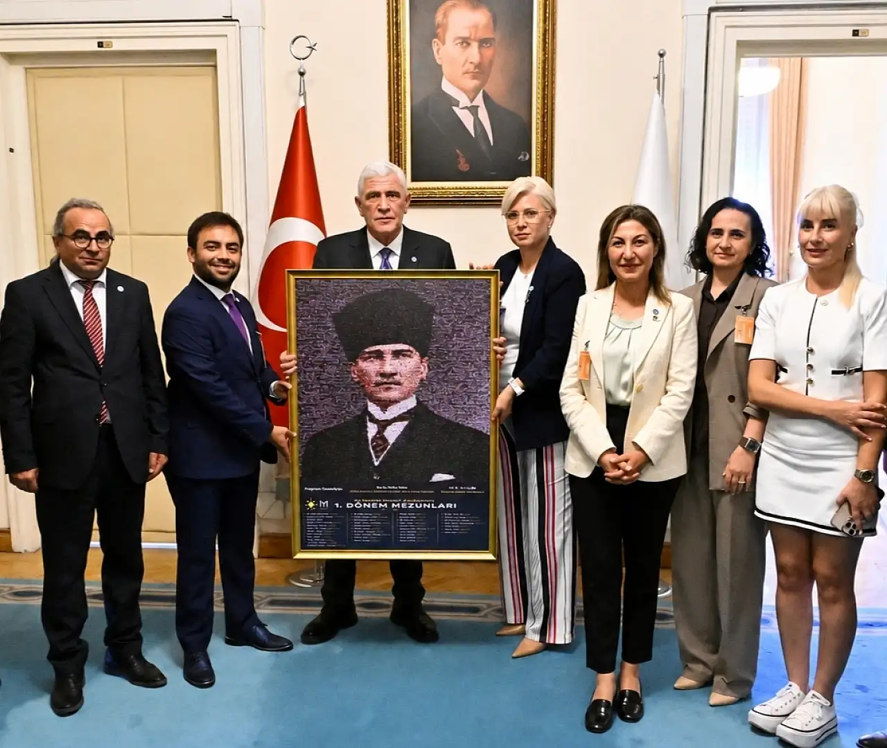 İYİ Parti siyaset akademisi mezunlarından, Genel Başkan Dervişoğlu'na anlamlı ziyaret