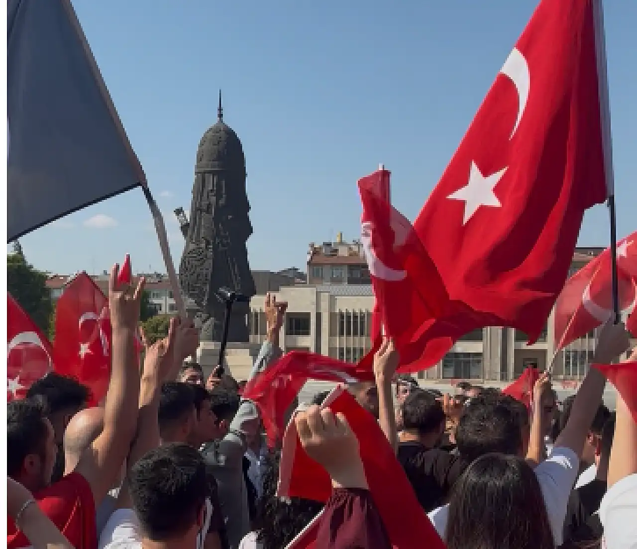 Konya'da tek yürek oldular: Çerçeve Yasa'ya karşı yürüyüş