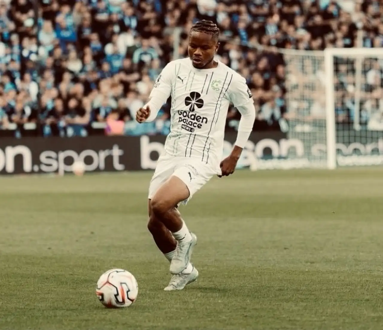 Konyaspor'un rakibi Erzurumspor FK'dan transferin son gününde üç takviye