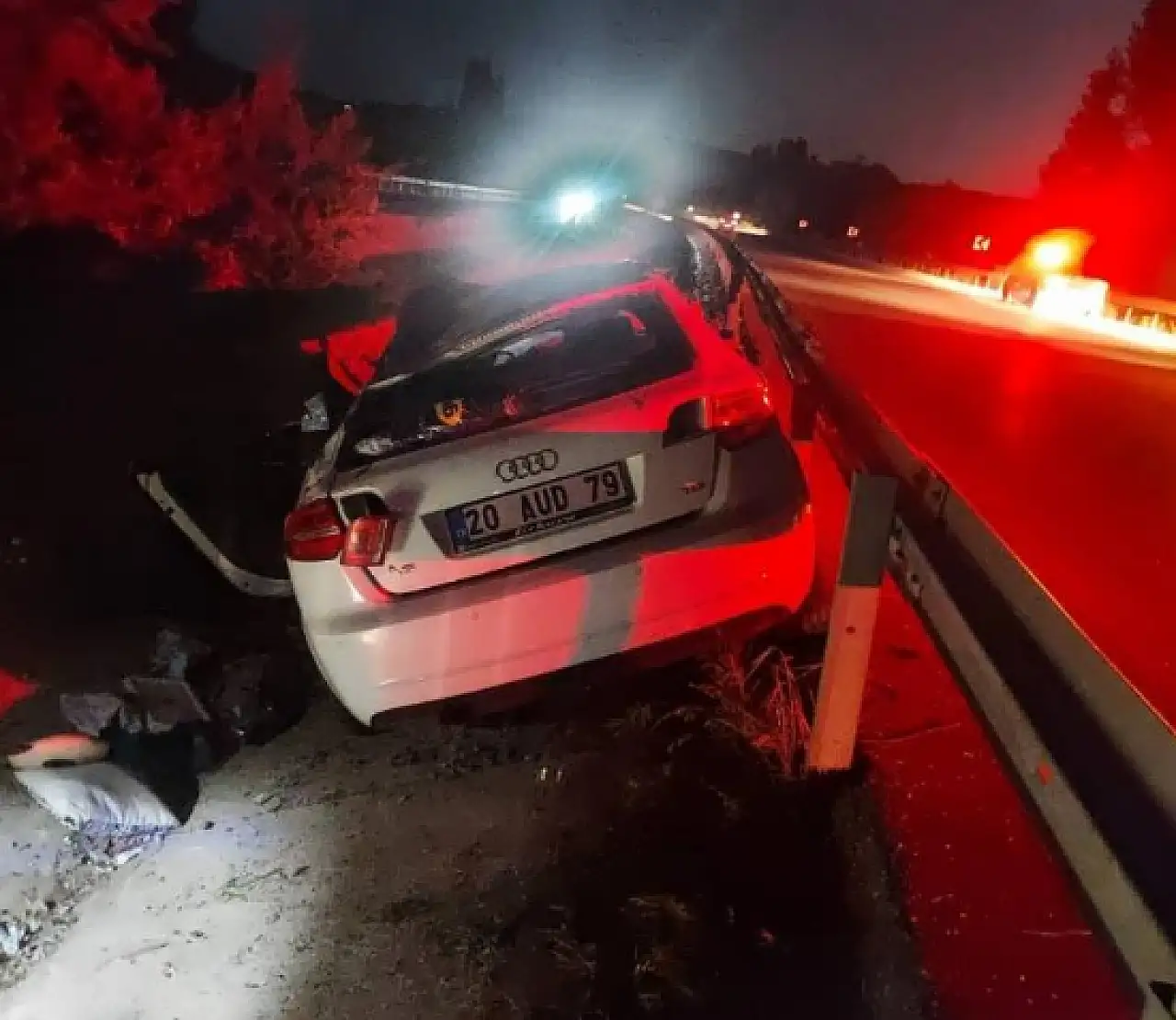 Konya yolunda kanlı kaza: 1 ölü 3 yaralı!