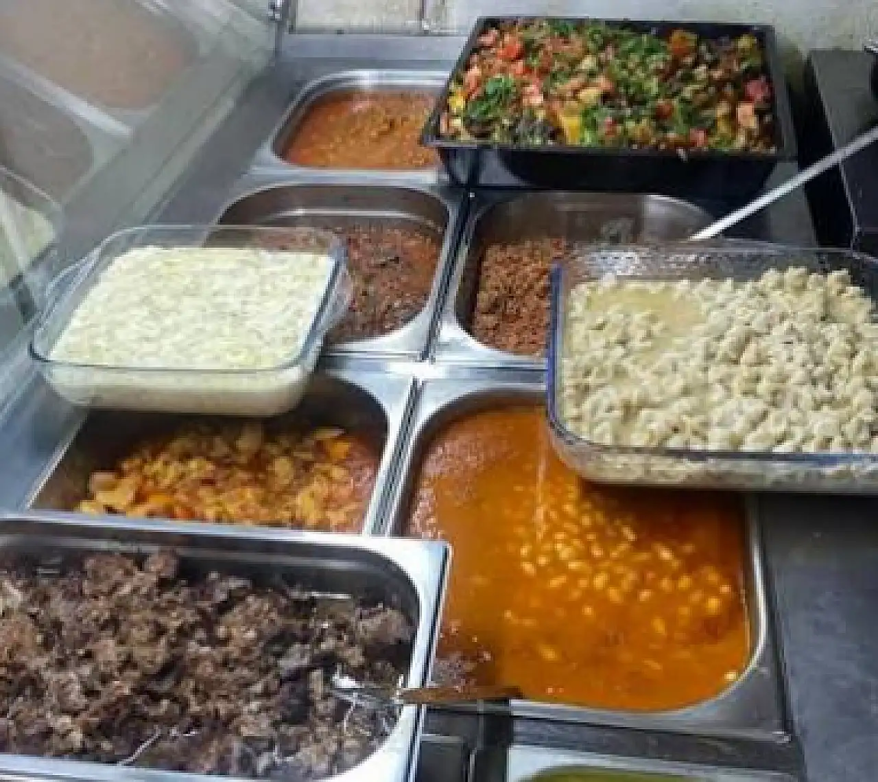 Konya'da bir lokantanın yemek fiyatları dikkat çekti: 4 çeşit 200 TL