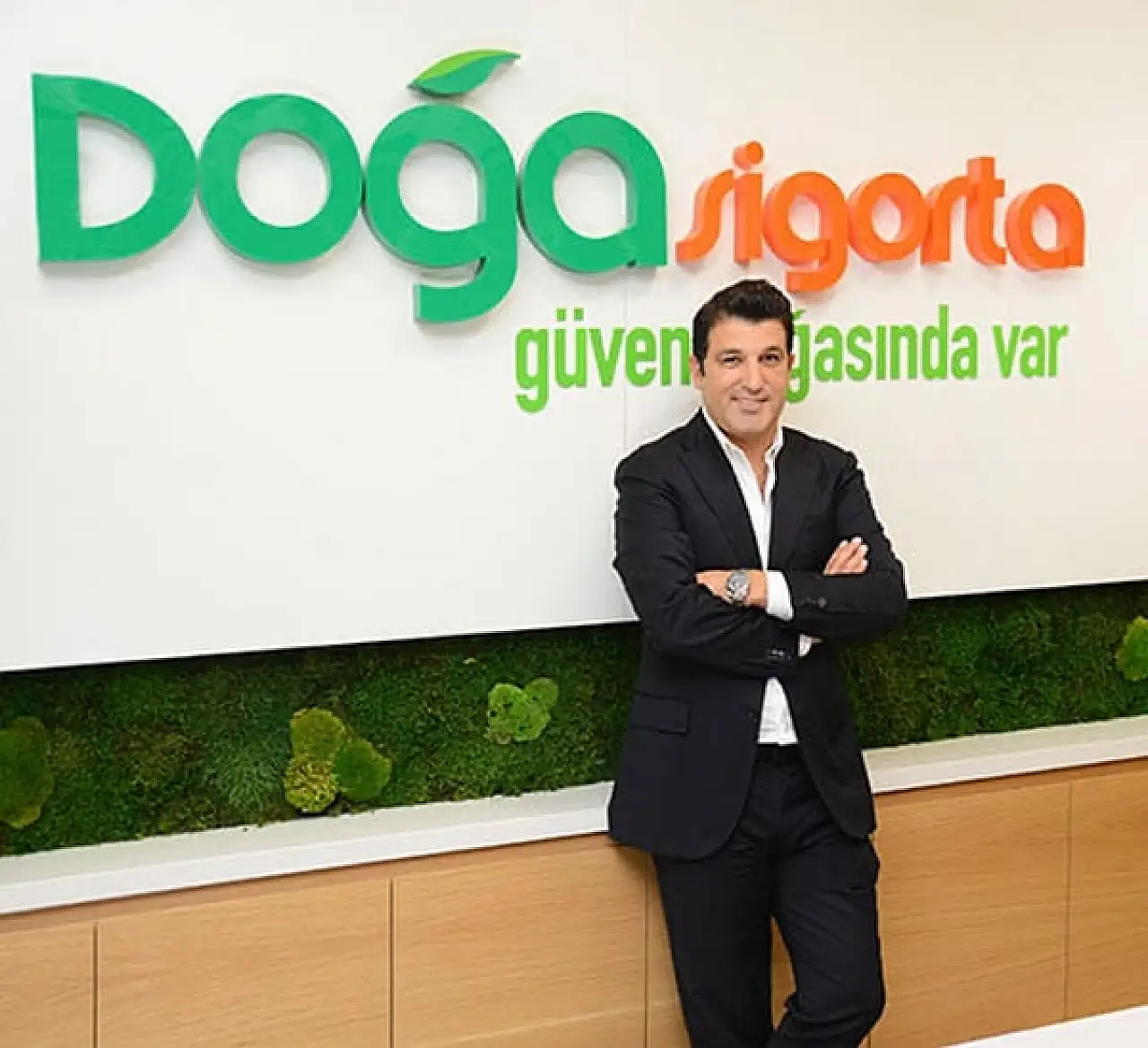 Nihat Kırmızı kimdir? Nihat Kırmızı'nın serveti ne kadar? Doğa Sigorta kimin? Nihat Kırmızı'nın eşi kimdir?