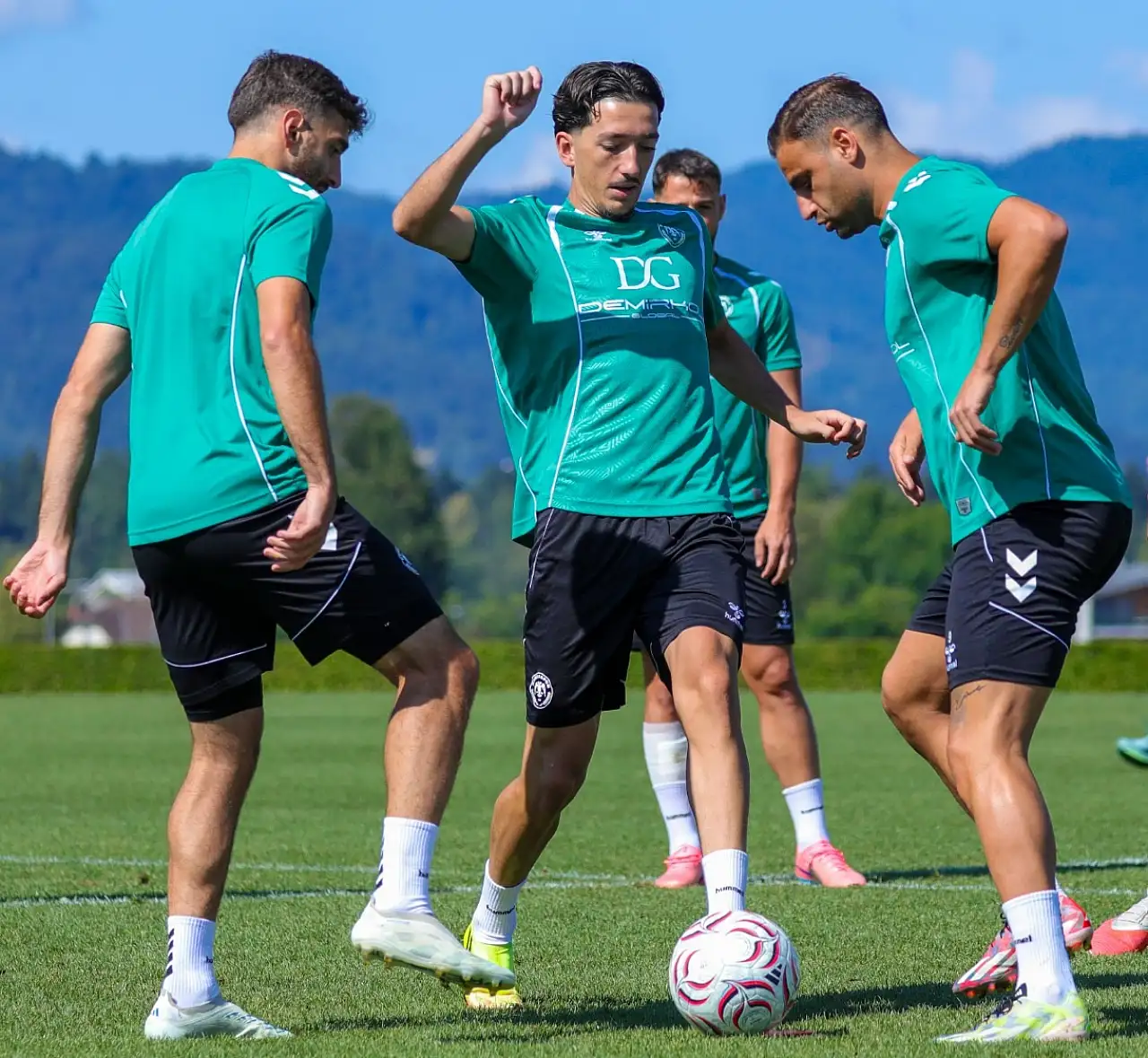 Konyaspor, Hull City sınavına çıkıyor! Gözler İlhan Palut'un ilk 11'inde