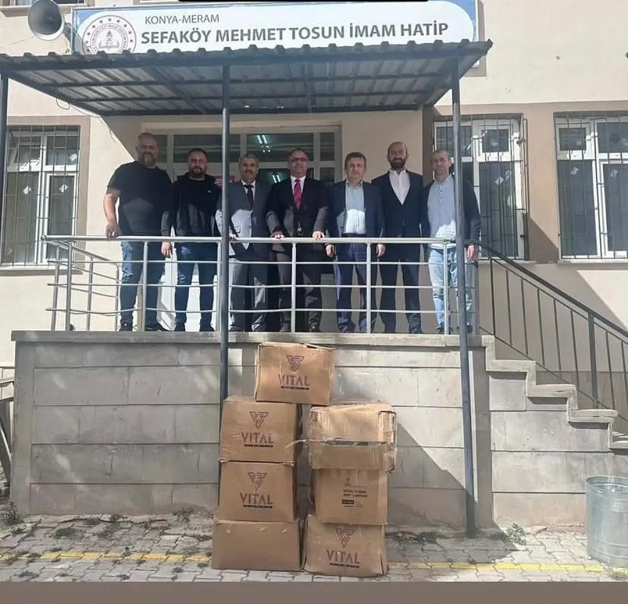 Bir kalemle başladı, bin öğrencinin yolunu aydınlattı!