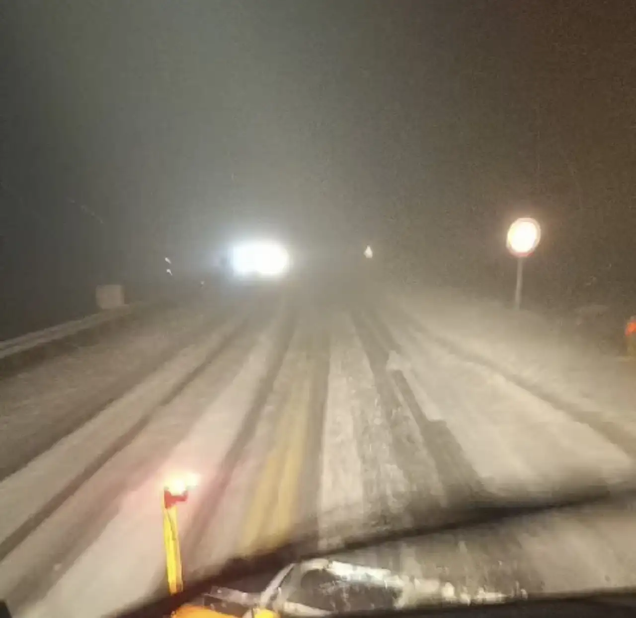 Konya yolunda kar yağışı: Ekipler seferber oldu