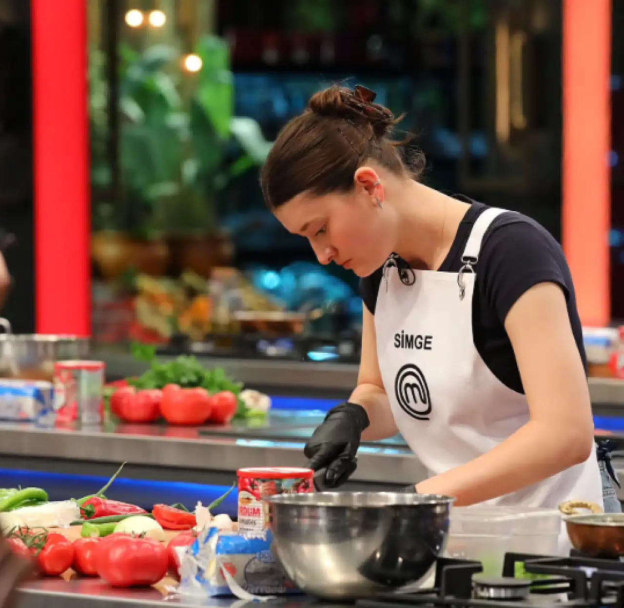 MasterChef Simge kimdir? Simge Çıtak nereli, kaç yaşında? MasterChef Simge elendi mi, hangi programdaydı?