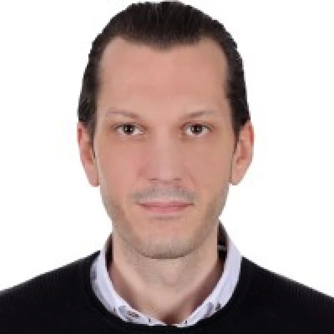 Mesut Bleda Bayrakçı kimdir? Mesut Bleda Bayrakçı hangi partiden? Mesut Bleda Bayrakçı babası kimdir? Mesut Bleda Bayrakçı SONAR Araştırma ilişkisi nedir?