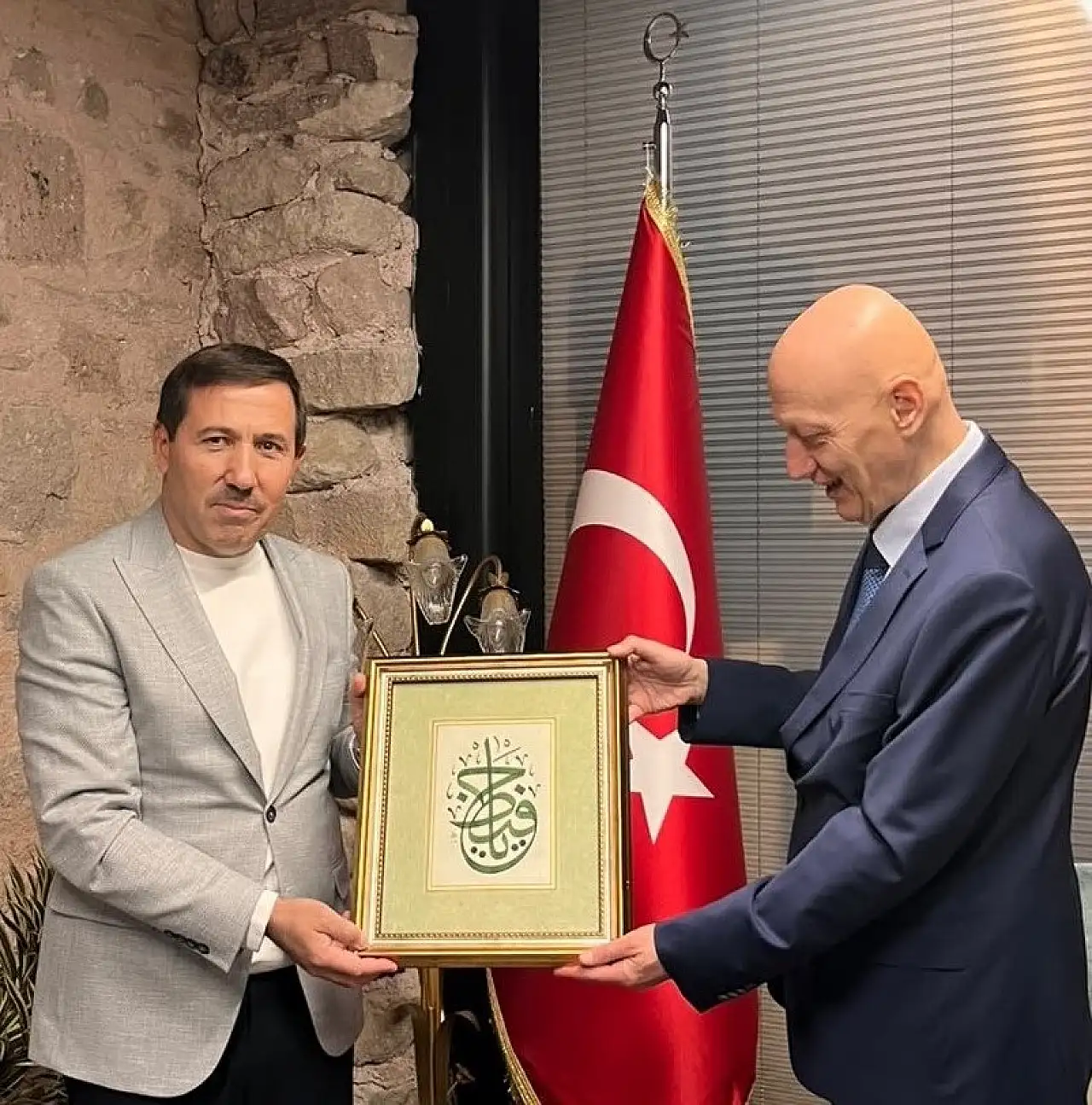 Konya'da klasik usul ve asırlık estetik bu sergide buluştu. 'Sadece Klasik' sanat sergisi açıldı.