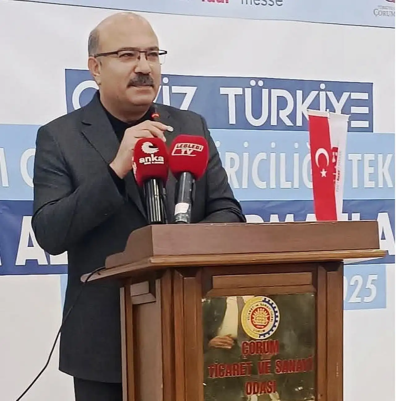 İYİ Parti Genel Başkan Yardımcısı Ulusoy: İncir fidanını saksıyla diken tarım bakanımız oldu
