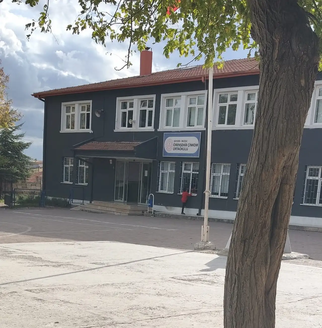 Okulda getirdikleri meyve suyu kabusları oldu! 12 öğrenci hastaneye kaldırıldı