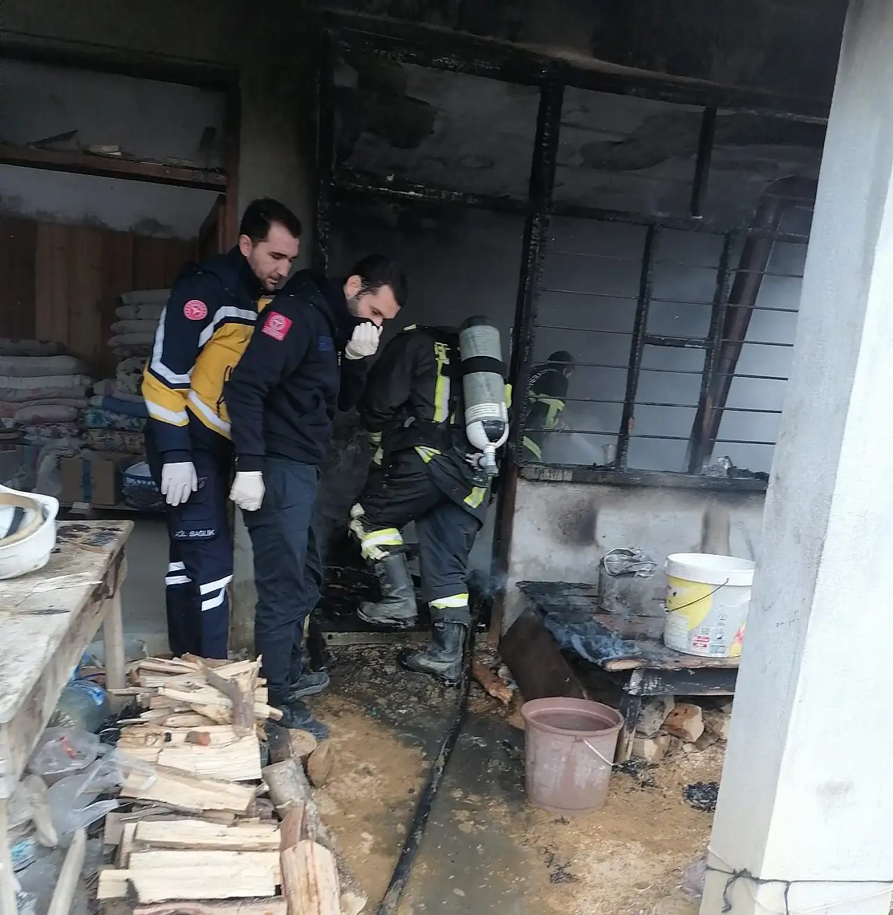 Dumanlar yükseldiği evden, acı haber geldi