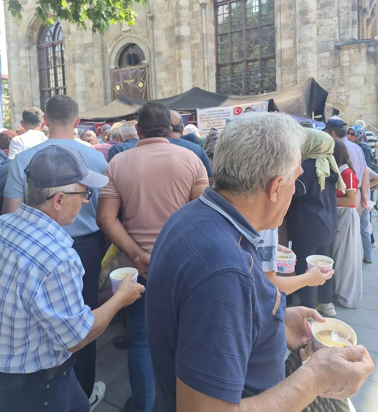 Konya'daki Türk Kültürü buluşması: Aziziye Meydanı'nı binlerce vatandaş doldurdu