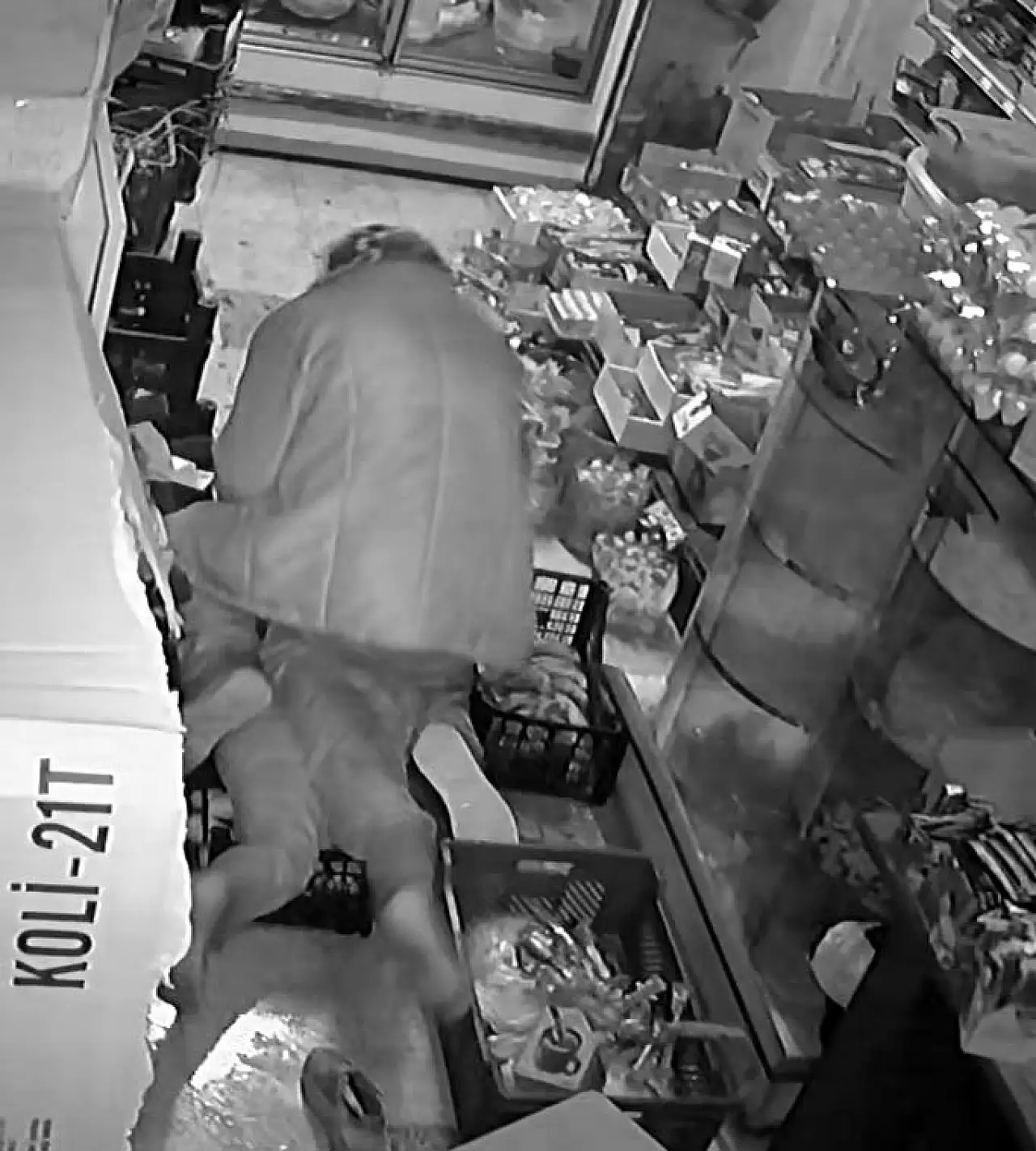 Markete sığındı, saldırıdan kurtulamadı: 11 yaşındaki kız çocuğu bıçaklandı