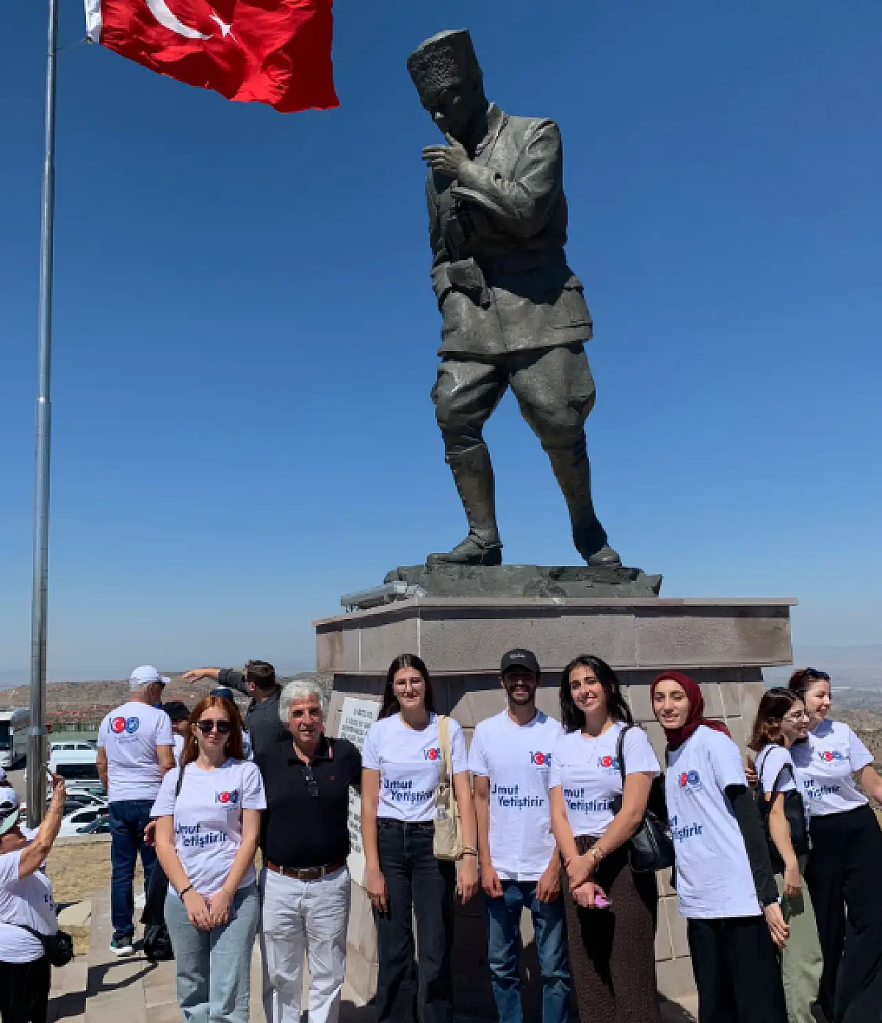 ÇYDD, 30 Ağustos'u coşkuyla kutladı!