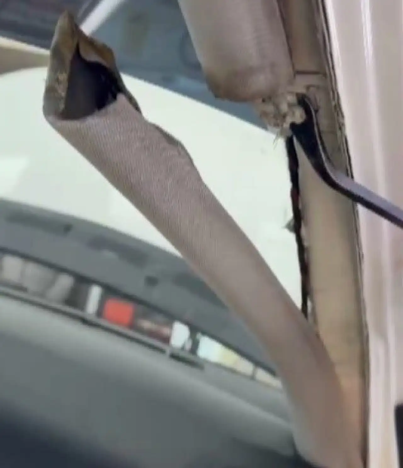 Konya'da ekspertiz gerçeği ortaya çıkardı: 2 parça değişen denilen araç hurda çıktı