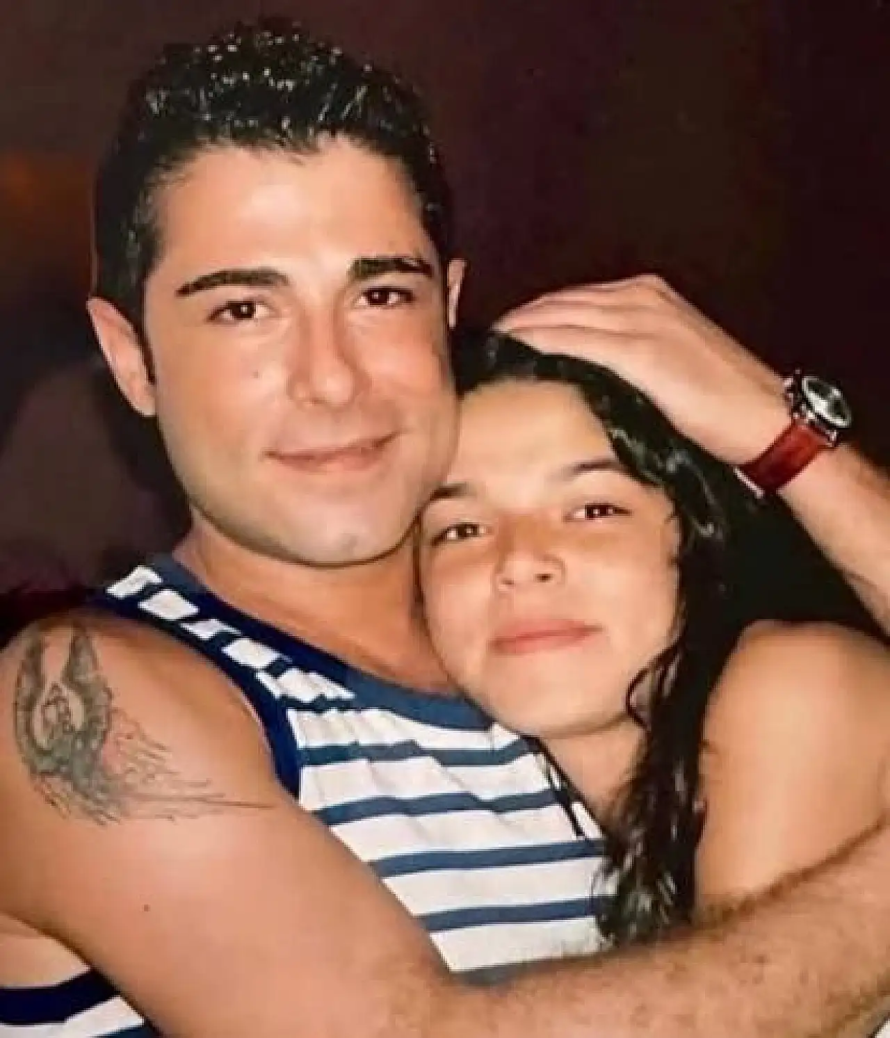 Sezen Taş kimdir? Kiminle evli? Annesi kimdir? Atilla Taş'ın kızı kimdir? Eşi kimdir? Kiminle evli?
