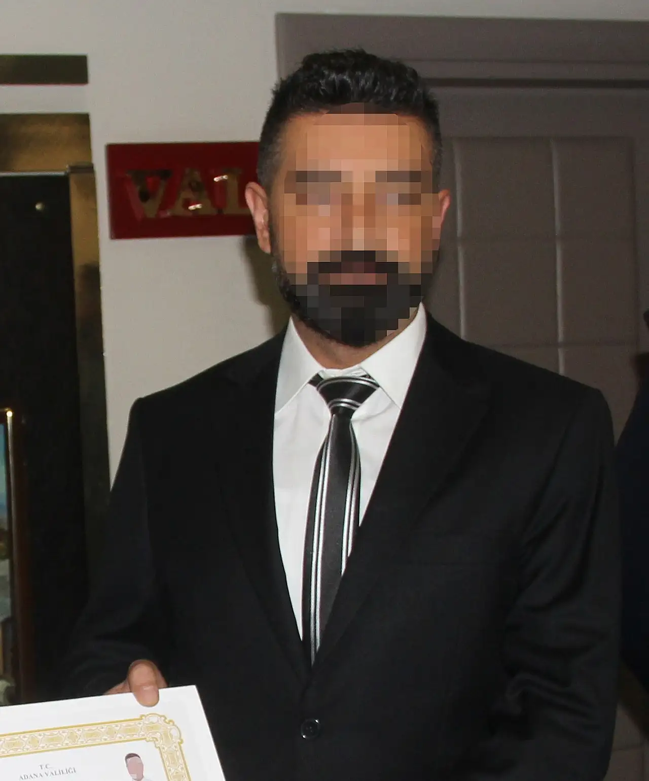 Konya'da uyuşturucu kuryesi çıkan ödüllü polise ve savcıya verilen ceza belli oldu