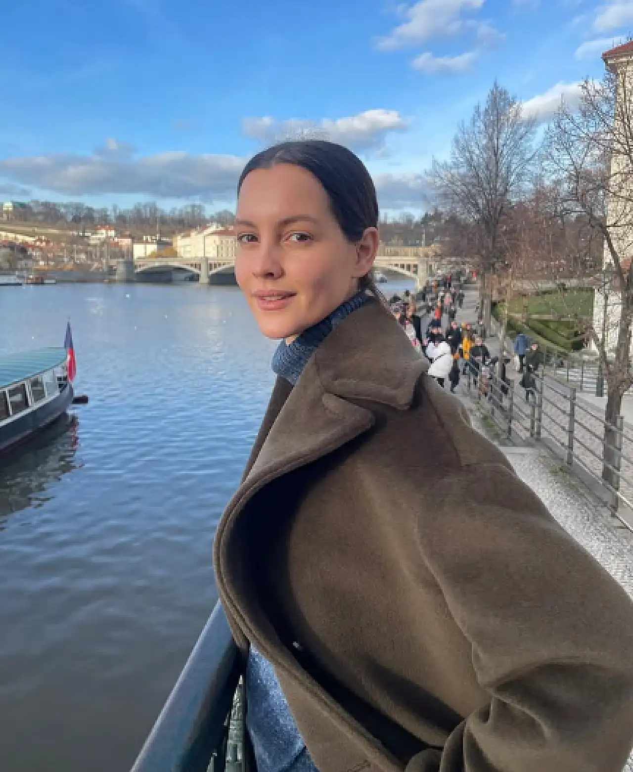 Leyla Feray kimdir? Sevgilisi var mı? Muhtemel Aşk Kader kimdir? Gerçek adı nedir?