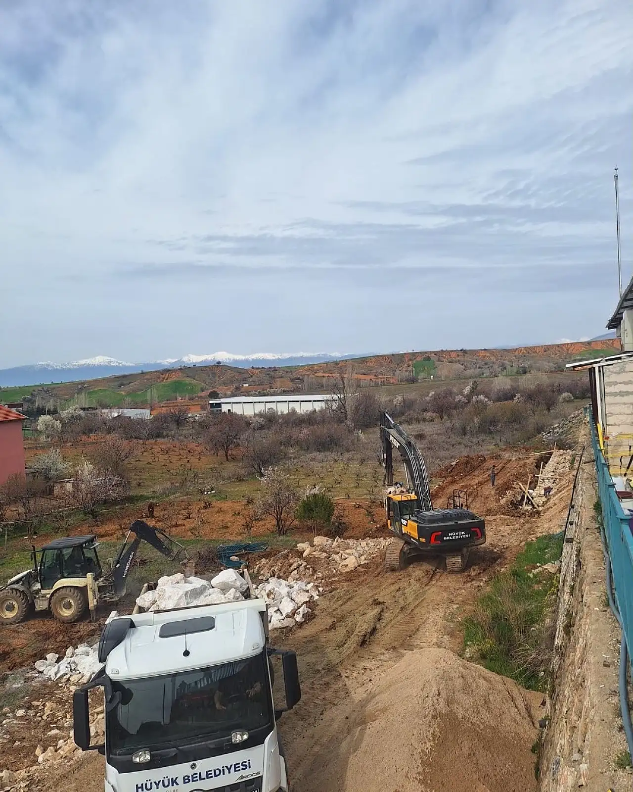 Konya'da yağışların ardında çöken istinat duvarı yeniden yükselecek