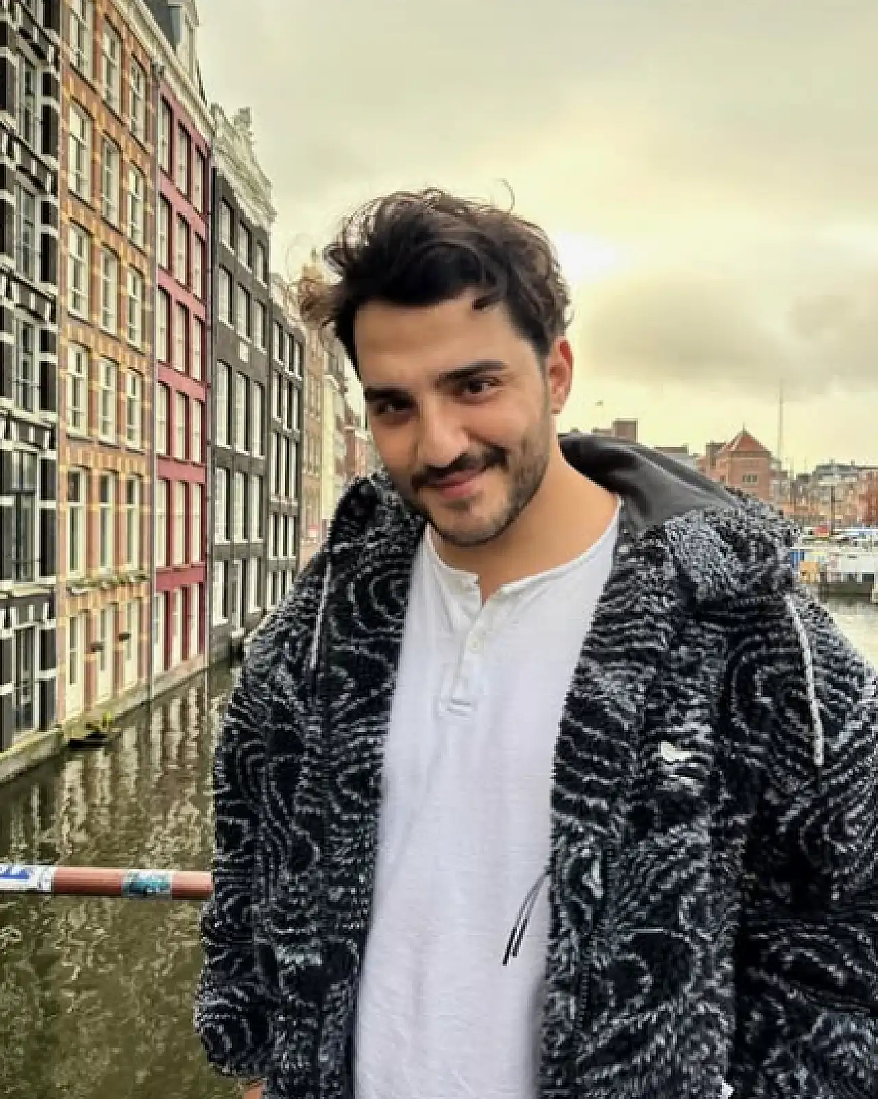 Sercan Saray kimdir? Sercan Saray ne iş yapıyor? Ayşe Yüksel evlendi mi? Survivor Ayşe Yüksel eşi kimdir?