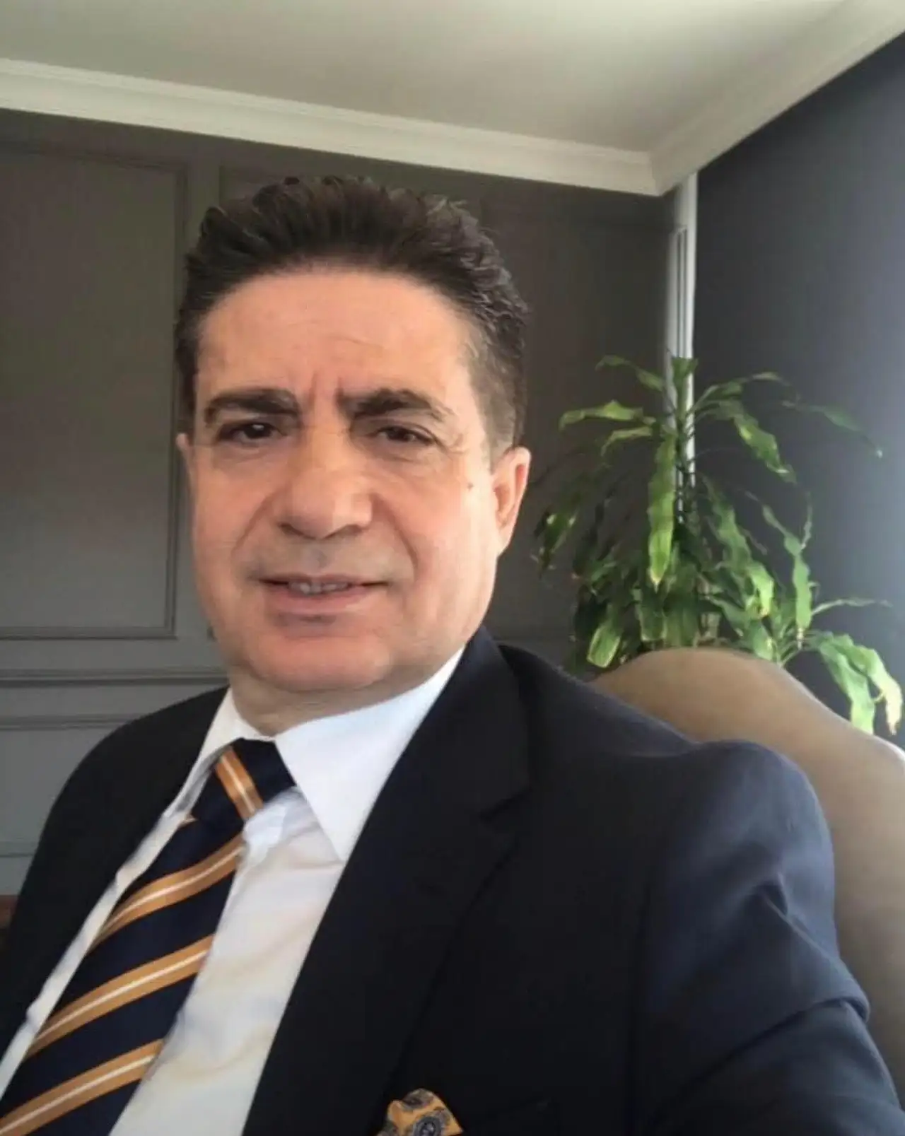 Mustafa Ertekin kimdir? Mustafa Ertekin Zafer Partisi'ne mi geçti? Mustafa Ertekin milletvekili mi?