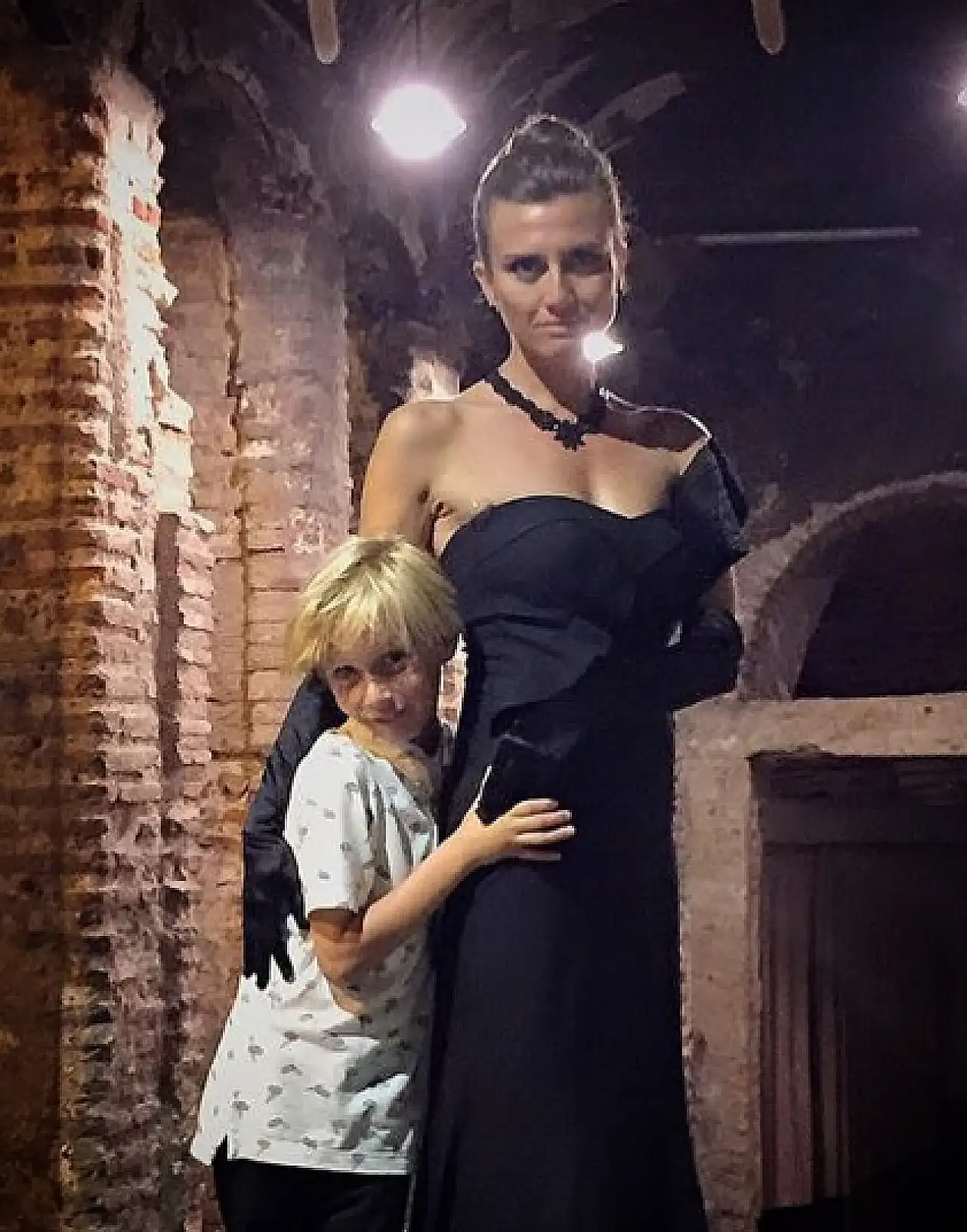 Cem Akaş'ın eşi kimdir? Esra Özdoğan kimdir? Can Akaş'ın annesi kimdir? Esra Özdoğan Akaş fotoğrafçı mı?