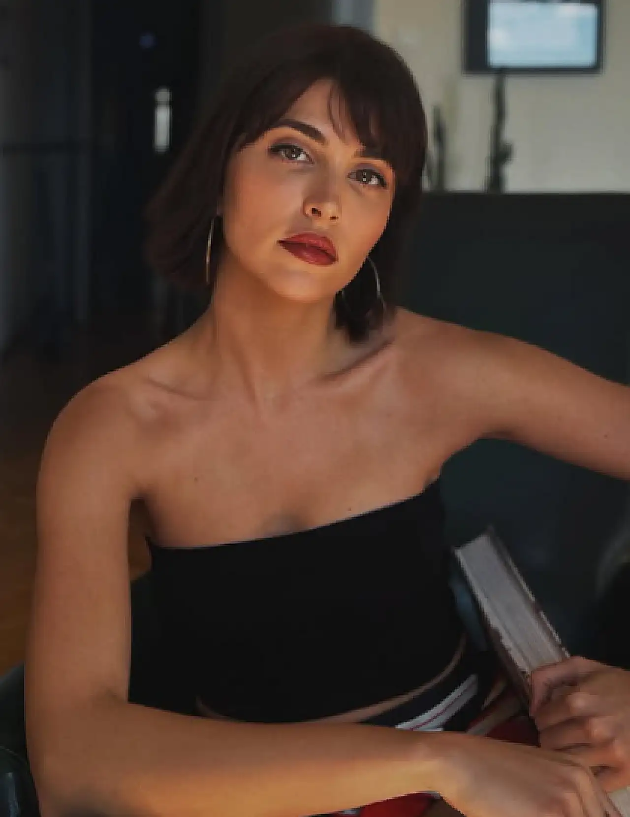 Beyza Gümülcine kimdir? Oynadığı diziler neler? Güneşin Doğduğu Yer'in oyuncuları kimler?