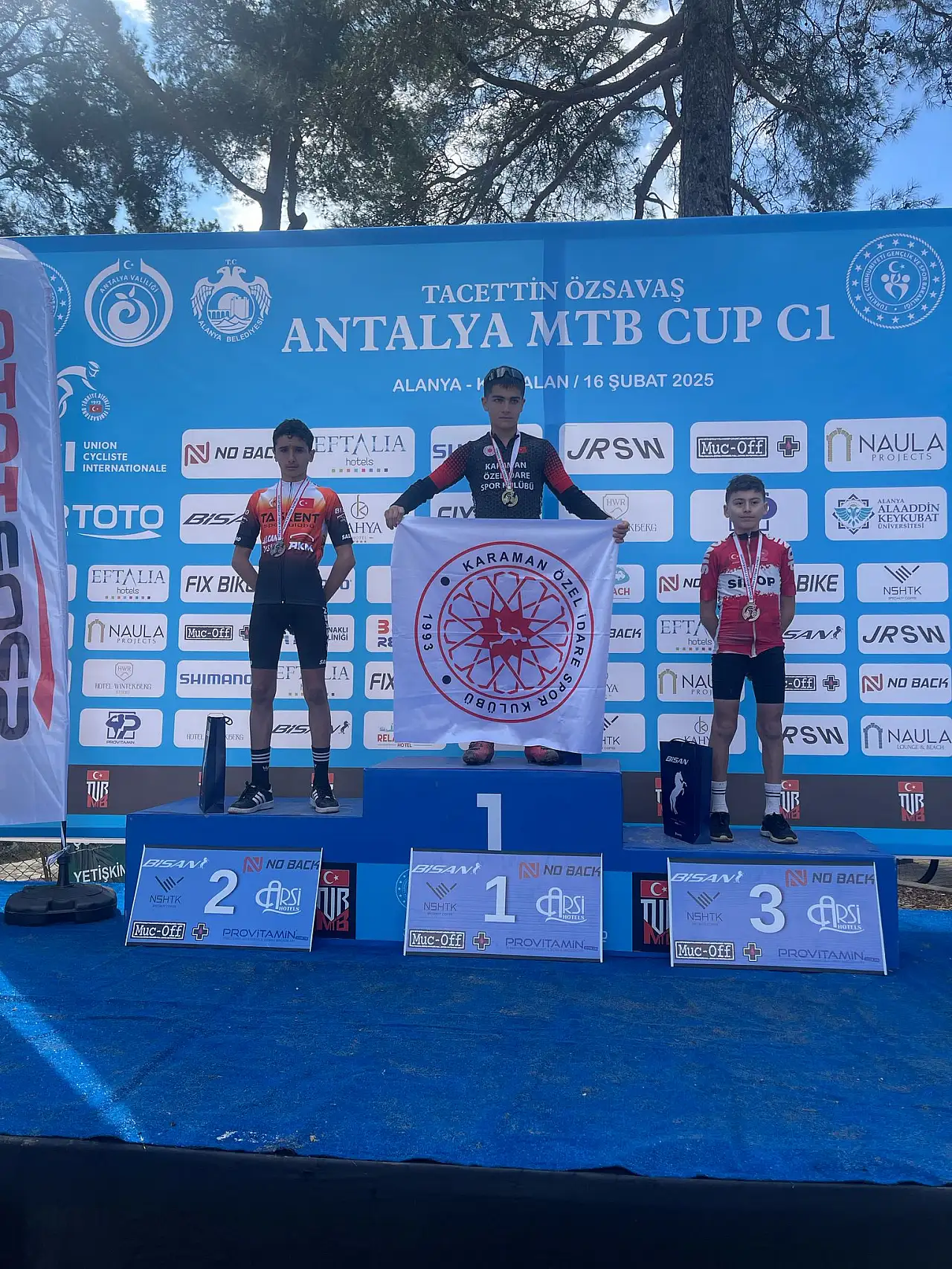 Taşkentspor bisiklet takımı başarıya doymuyor