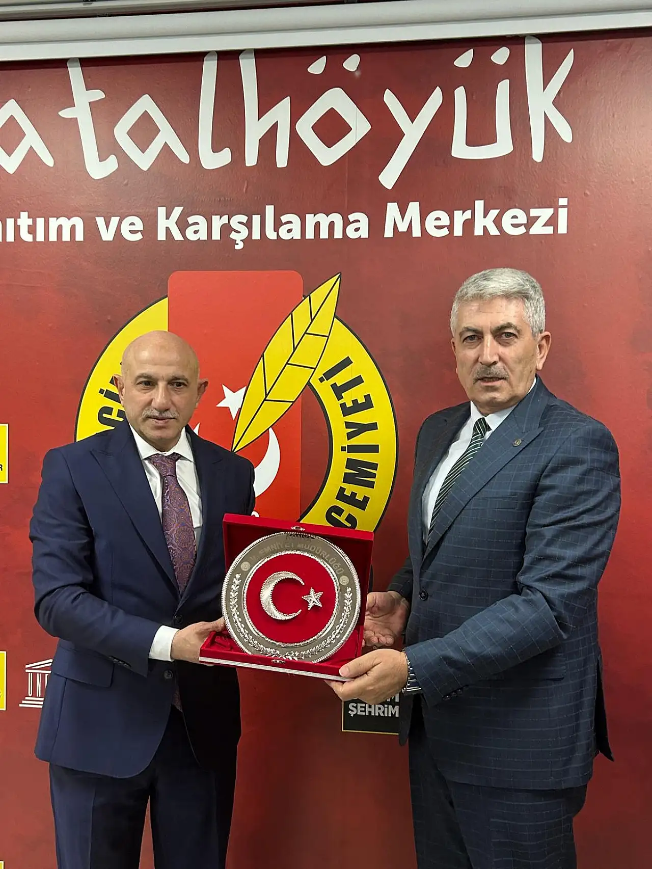 Emniyet Müdürü Yüksek, görevdeki bir yılını Konya Gazeteciler Cemiyetinde'de değerlendirdi