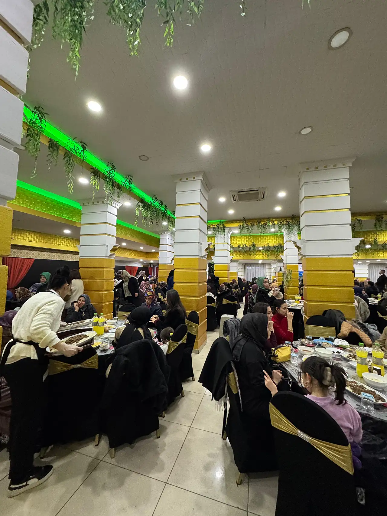 Taşkentliler Derneği iftar sofrasında buluştu