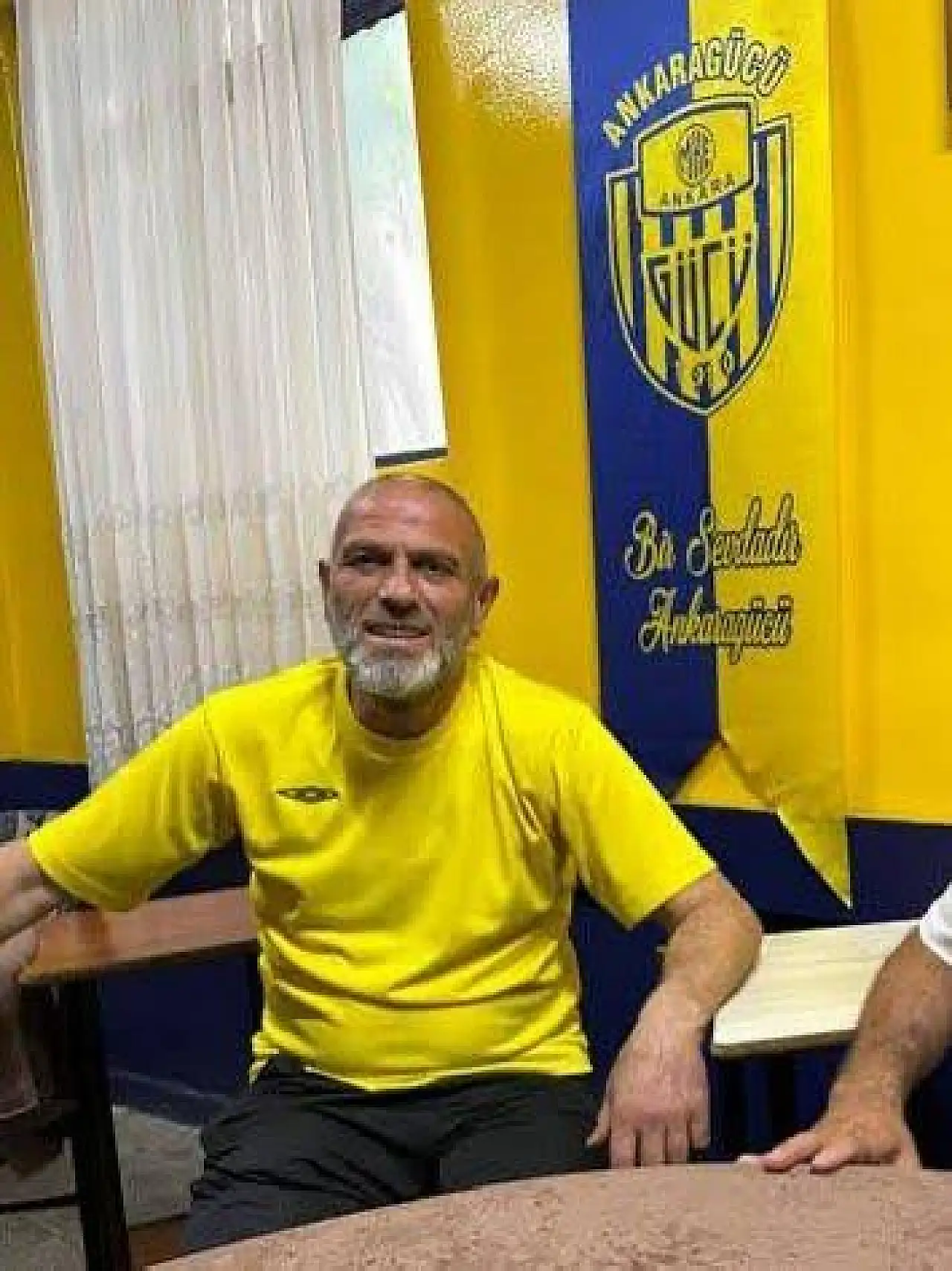 Ali İmdat kimdir? Ali İmdat Ankaragücü taraftarı mı? Ali İmdat kavga olayı nedir? Ali İmdat ne zaman potaya çıktı?