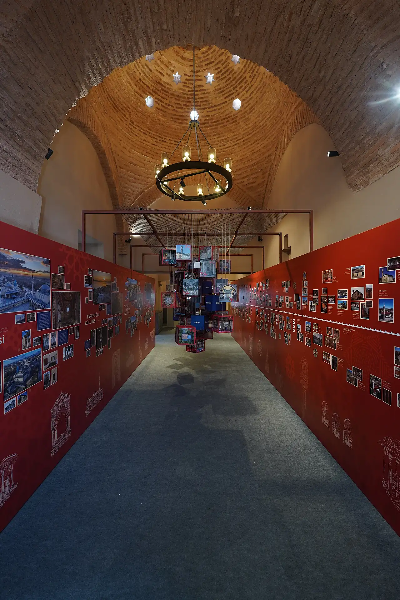 Sanatseverlerle buluştu