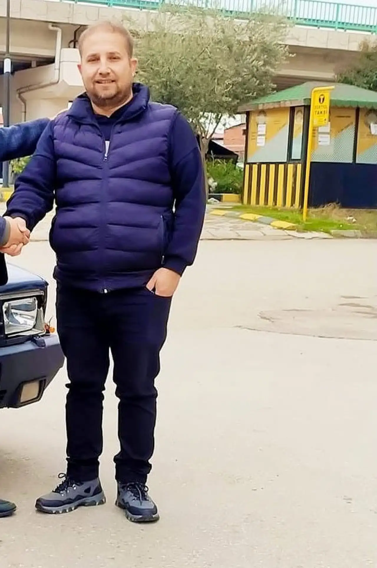 Sokak ortasında dehşet: Motosikletli saldırgan baba ve 17 yaşındaki oğlunu vurdu