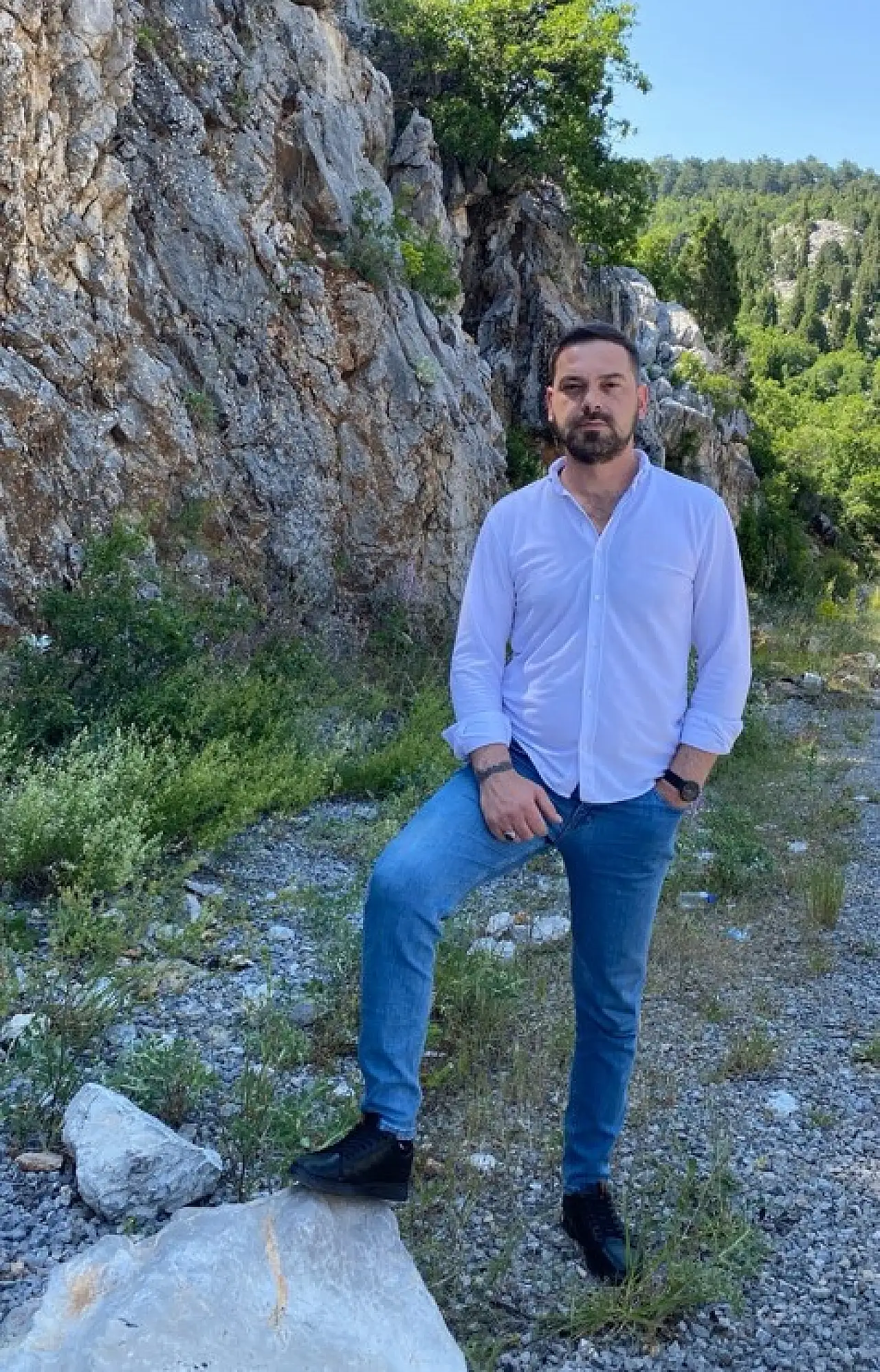 Konya'da hayatına son verdiği iddia edilen gencin sosyal medya paylaşımı dikkat çekti