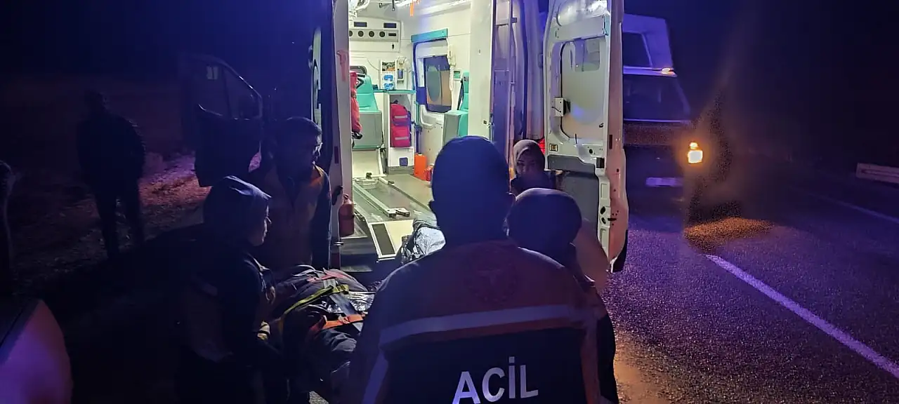 Konya'da otomobil ile minibüs çarpıştı: Yaralılar var!