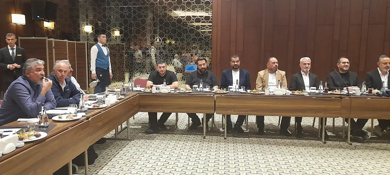 Ömer Korkmaz: Arkadaşlarımız taraftarın önüne atıldı