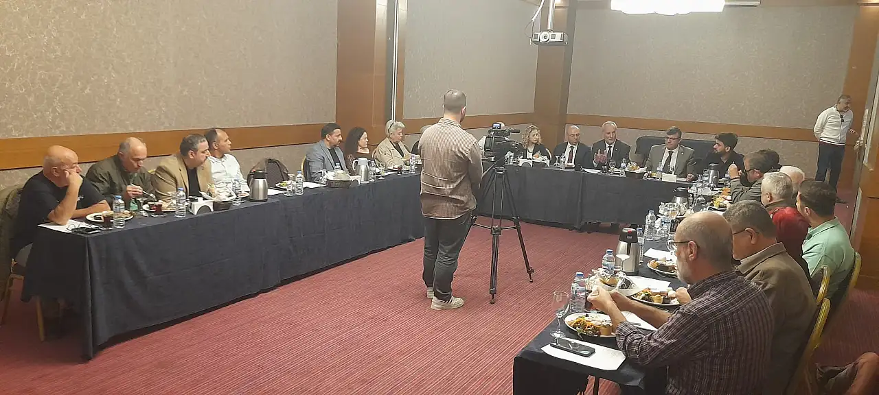 Konya'da Yeni Parti il başkanlığına aday olan Op. Dr. Şefik Atabekoğlu'ndan önemli mesajlar