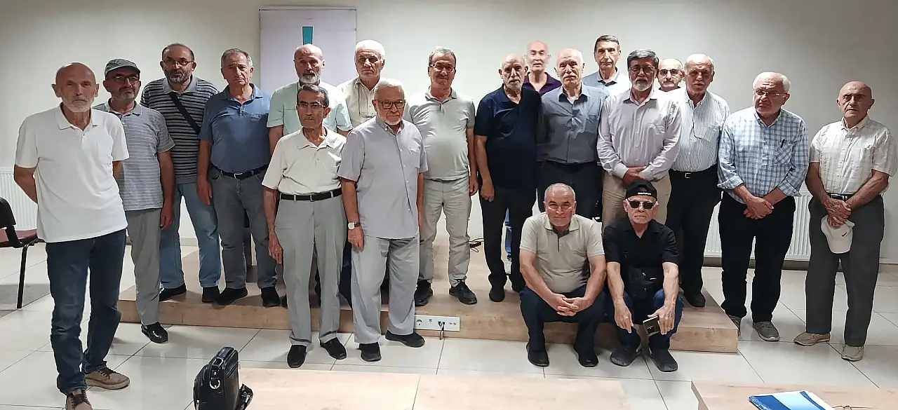 'Evren'in Yaratılışı ve Kur'an' adlı kitabın yazarı Ziyaeddin Güneş: Akletmek farzdır