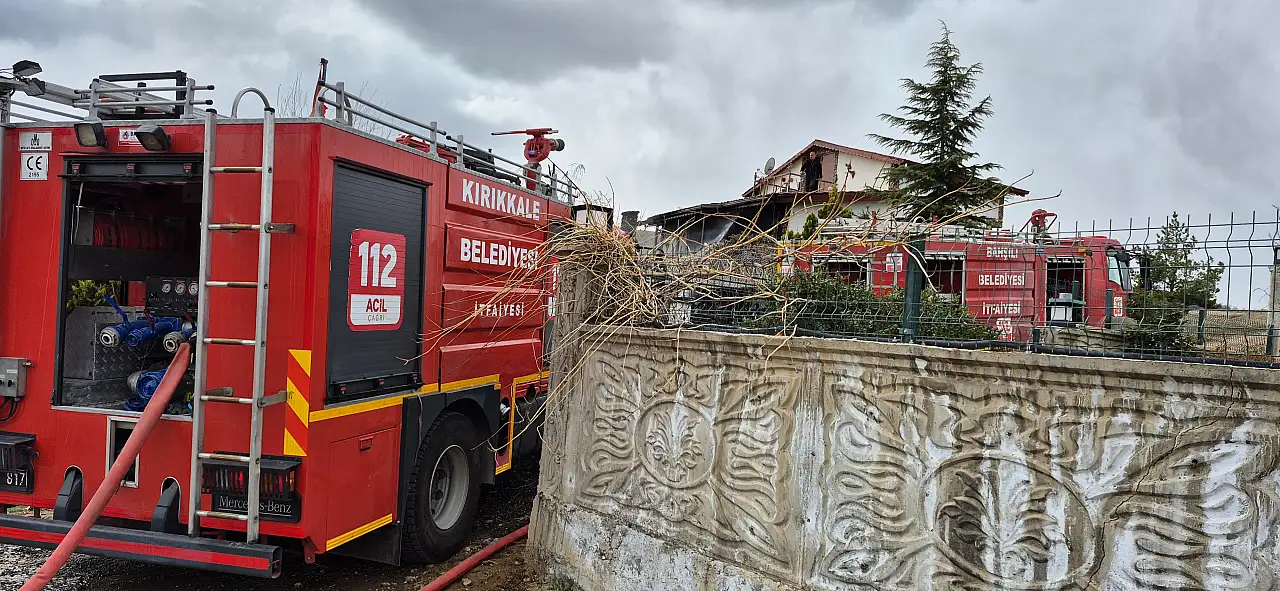 Villada yangın çıktı, mutfak tüpü patladı