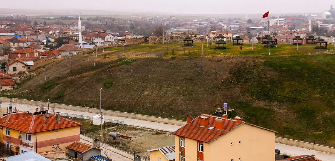 Konya'nın zıvrak ilçesi: Suyu tarihe, toprağı berekete akıyor