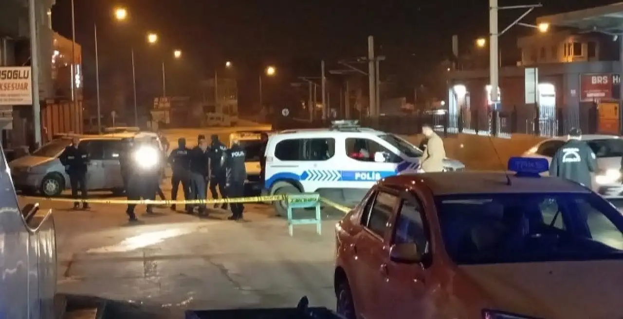 'Dur polis' ihtarını dinlemedi, silahını çekti