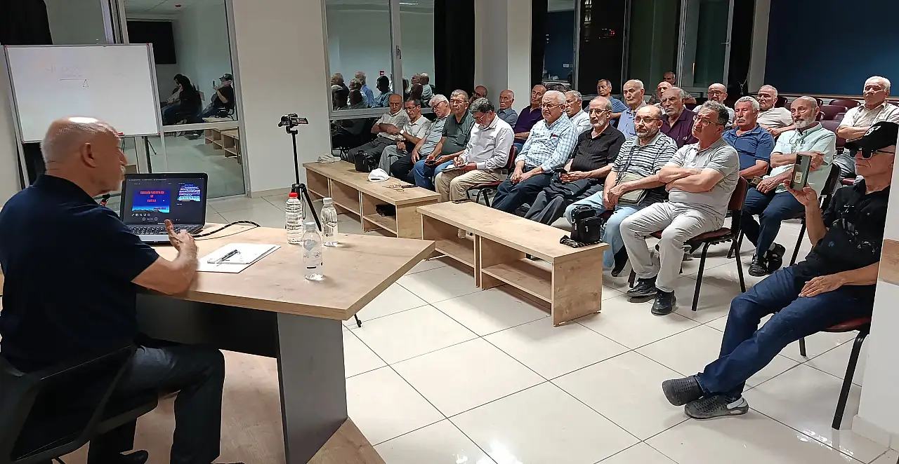 'Evren'in Yaratılışı ve Kur'an' adlı kitabın yazarı Ziyaeddin Güneş: Akletmek farzdır