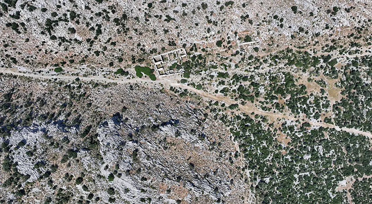 Antalya'da tarihe açılan yol: Antik döşeme yol ziyaretçilerini ağırlıyor