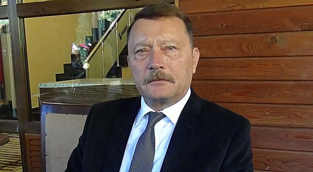 Hasan Atilla Uğur kimdir? Kaç yaşında, nereli ve hangi görevlerde bulundu?