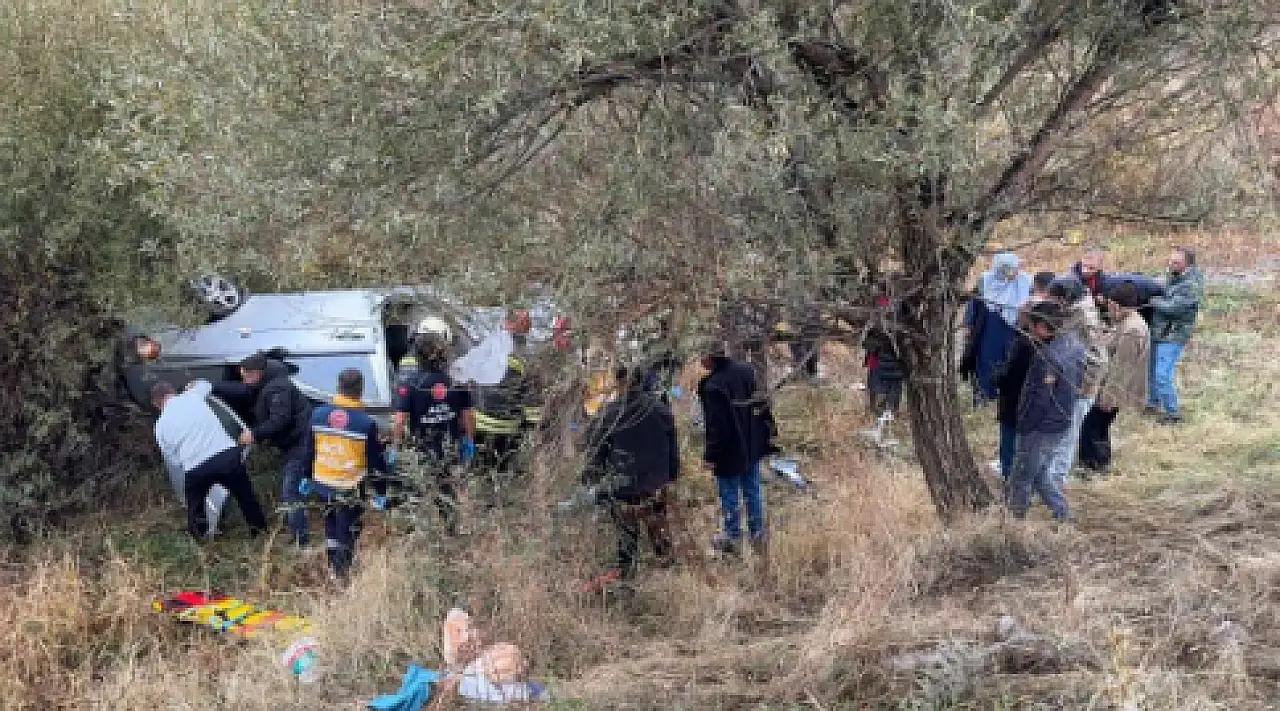 Konya'da otomobil şarampole yuvarlandı: çok sayıda yaralı var!
