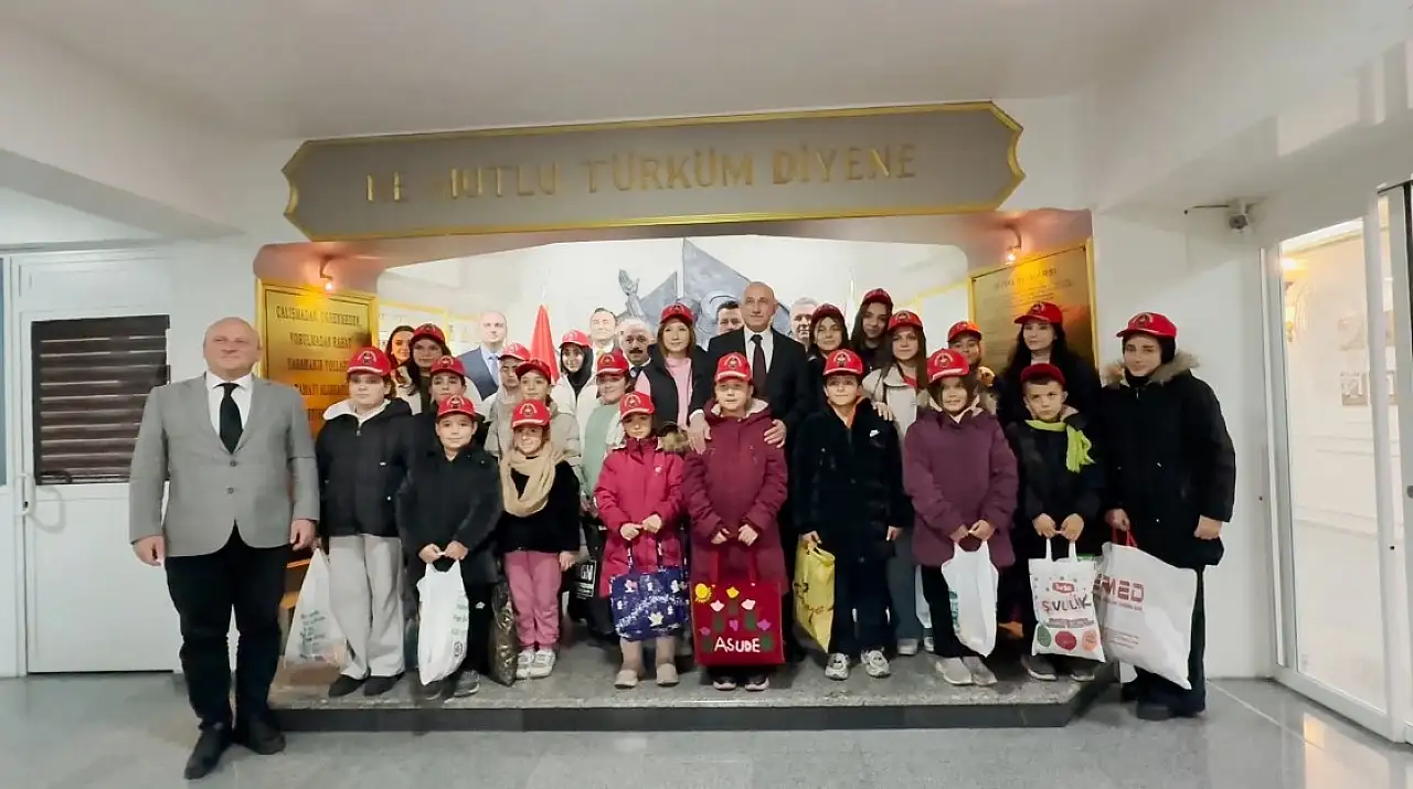 Şivlilik sevinci Konya Emniyeti'ne taşındı: Müdür Yüksek'ten çocuklara şivlilik sürprizi