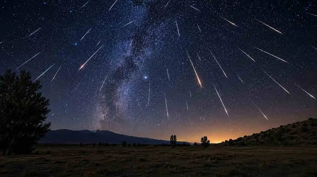 Konya'da Perseid meteor yağmuru nerede izlenir? 2026 Konya Perseid meteor yağmuru ne zaman, saat kaçta izlenecek?